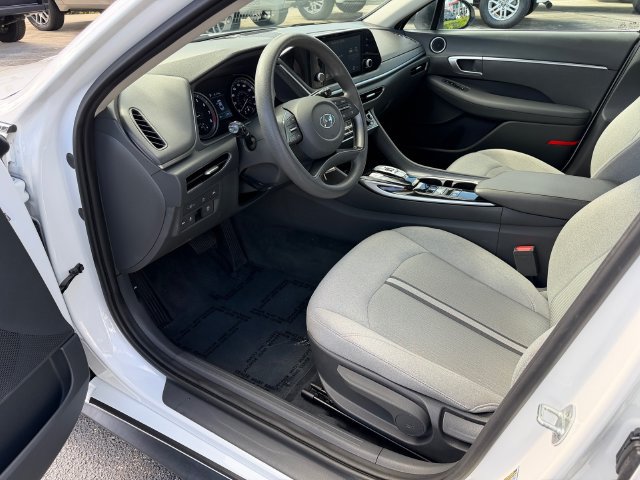 Used 2021 Hyundai Sonata SE FWD image 11