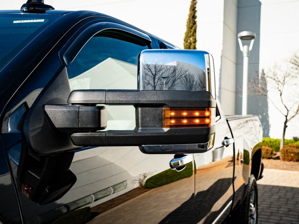 Used 2018 Chevrolet Silverado 2500 High Country image 17