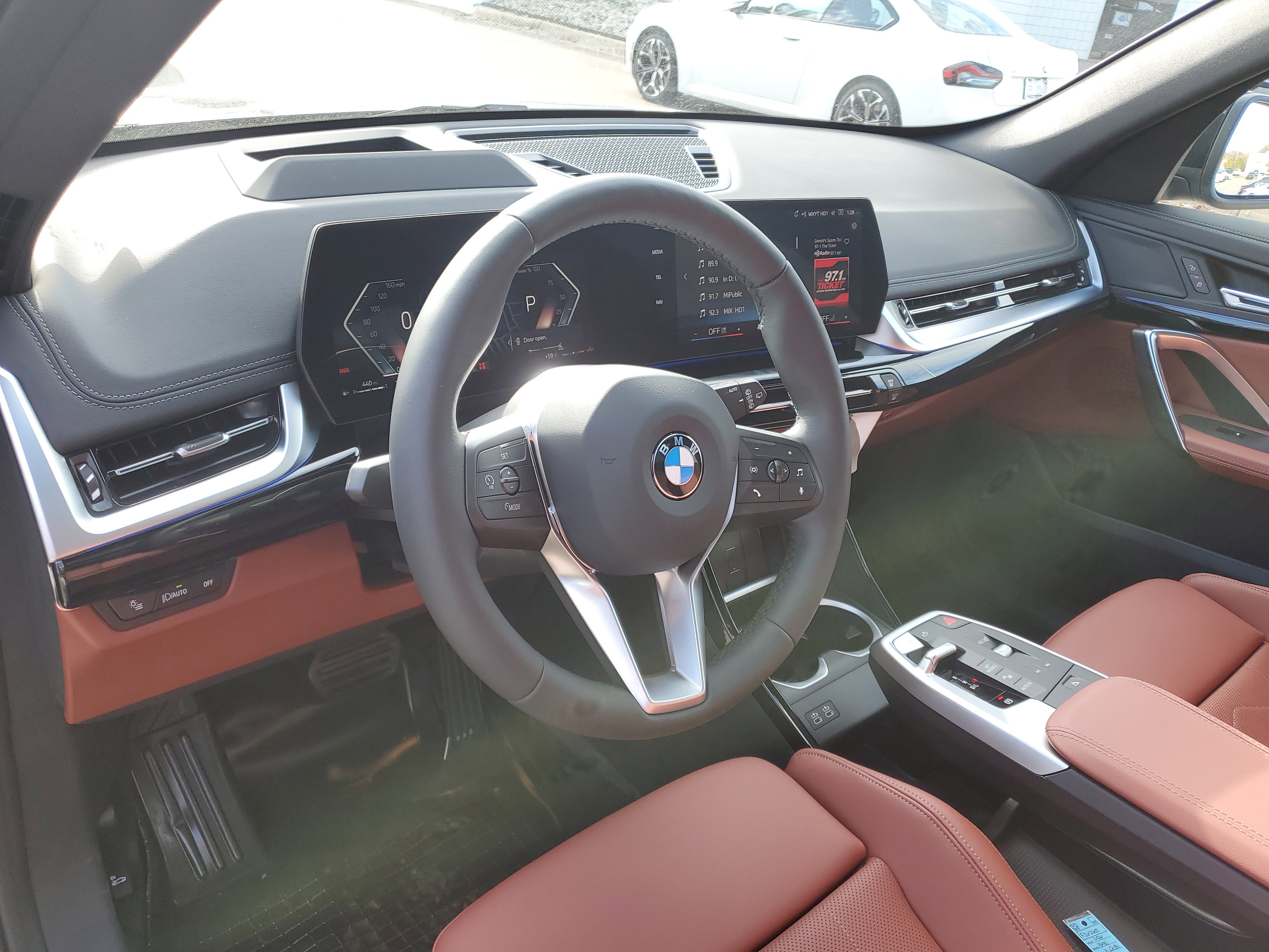 New 2026 BMW X1 xDrive28i w/ Technology Package image 10