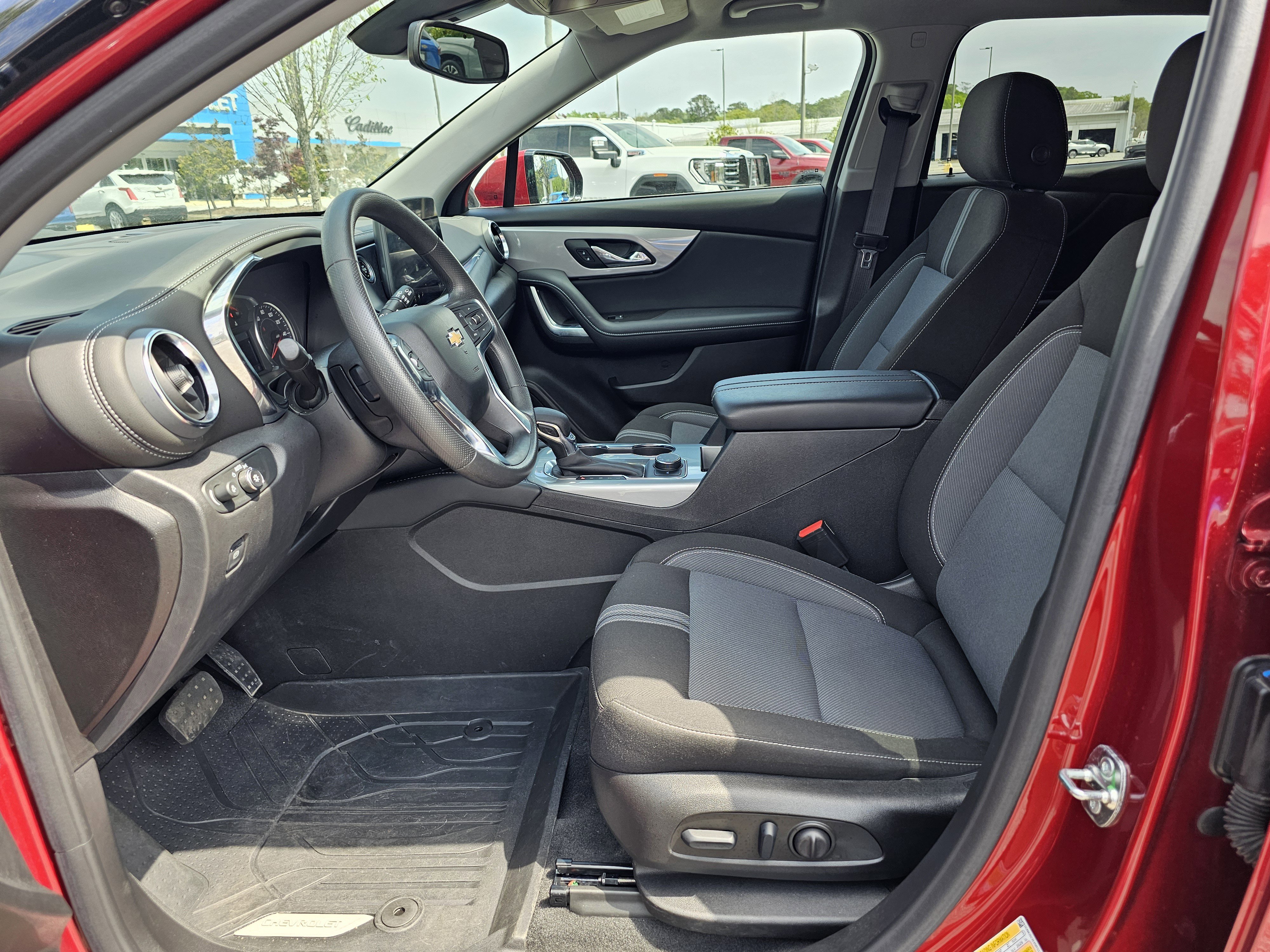 Used 2024 Chevrolet Blazer LT w/ Convenience Package image 17