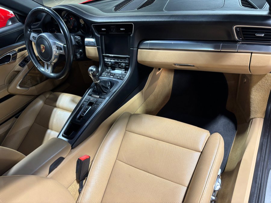 Used 2015 Porsche 911 Carrera image 32