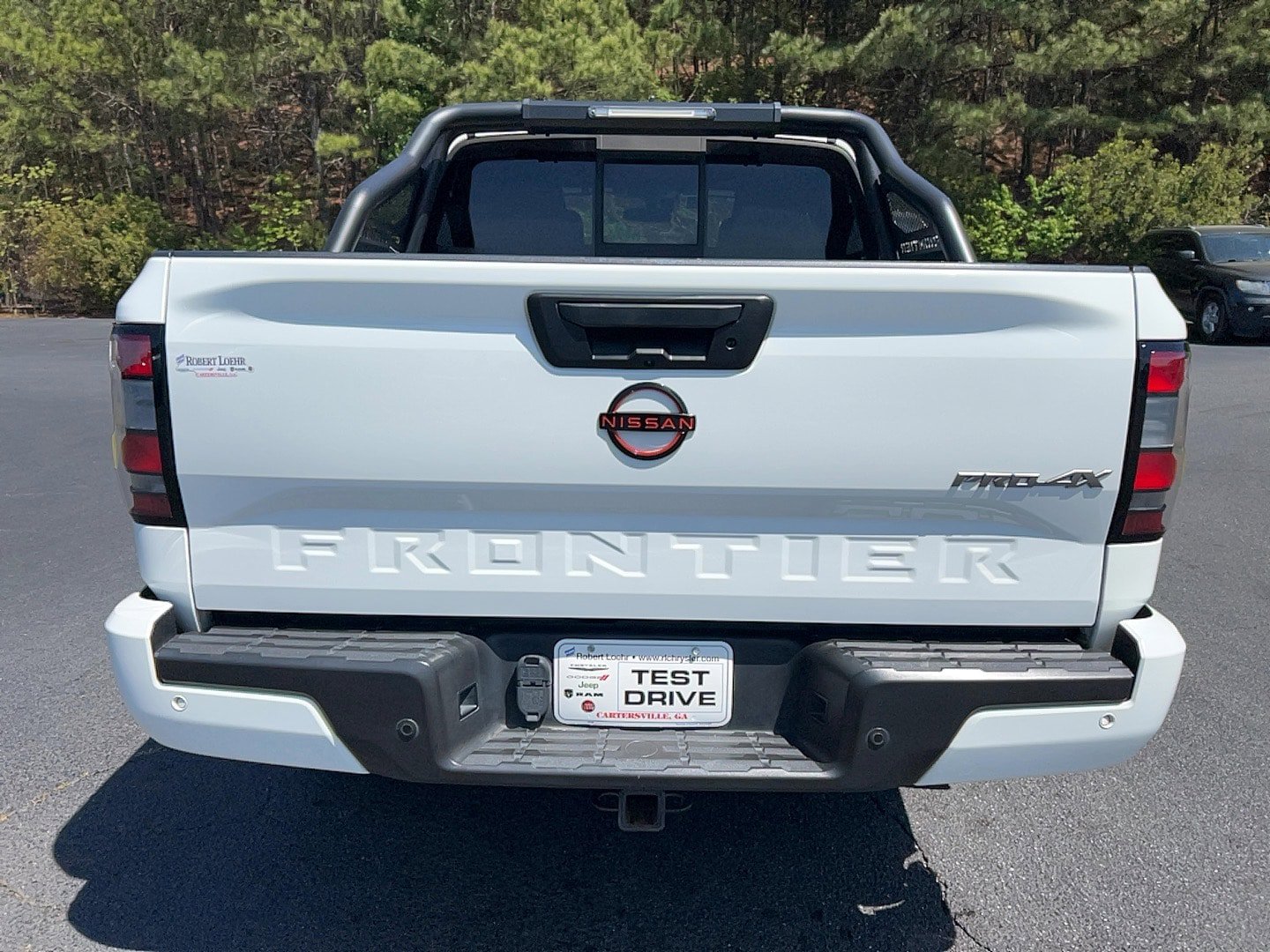 Used 2022 Nissan Frontier PRO-4X image 6