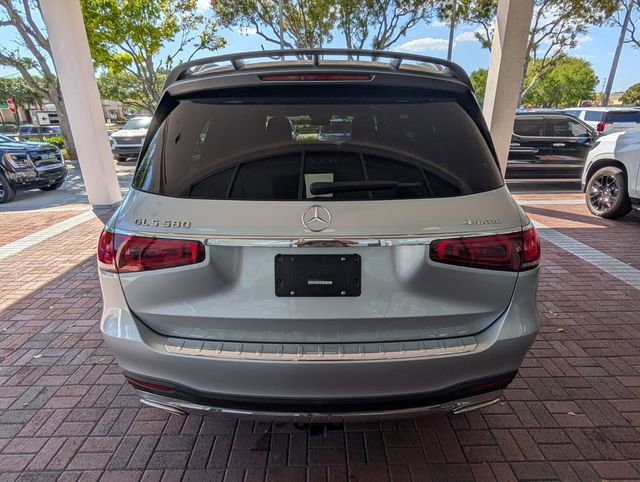 Used 2023 Mercedes-Benz GLS 580 4MATIC image 6