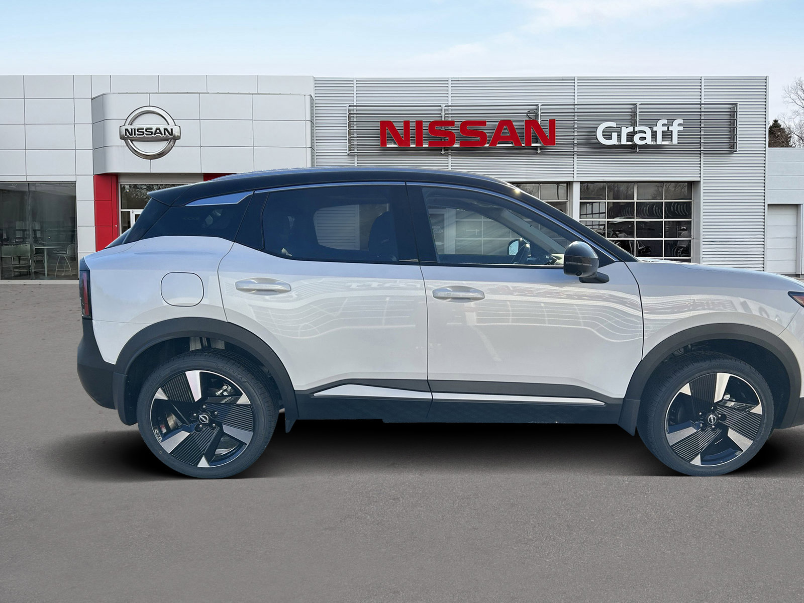 New 2026 Nissan Kicks SR w/ SR Premium Package AWD/4WD image 4
