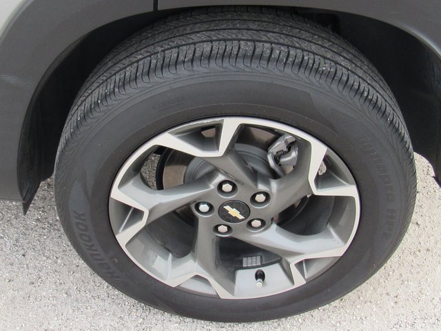 Used 2024 Chevrolet Trax LT w/ Driver Confidence Package image 8