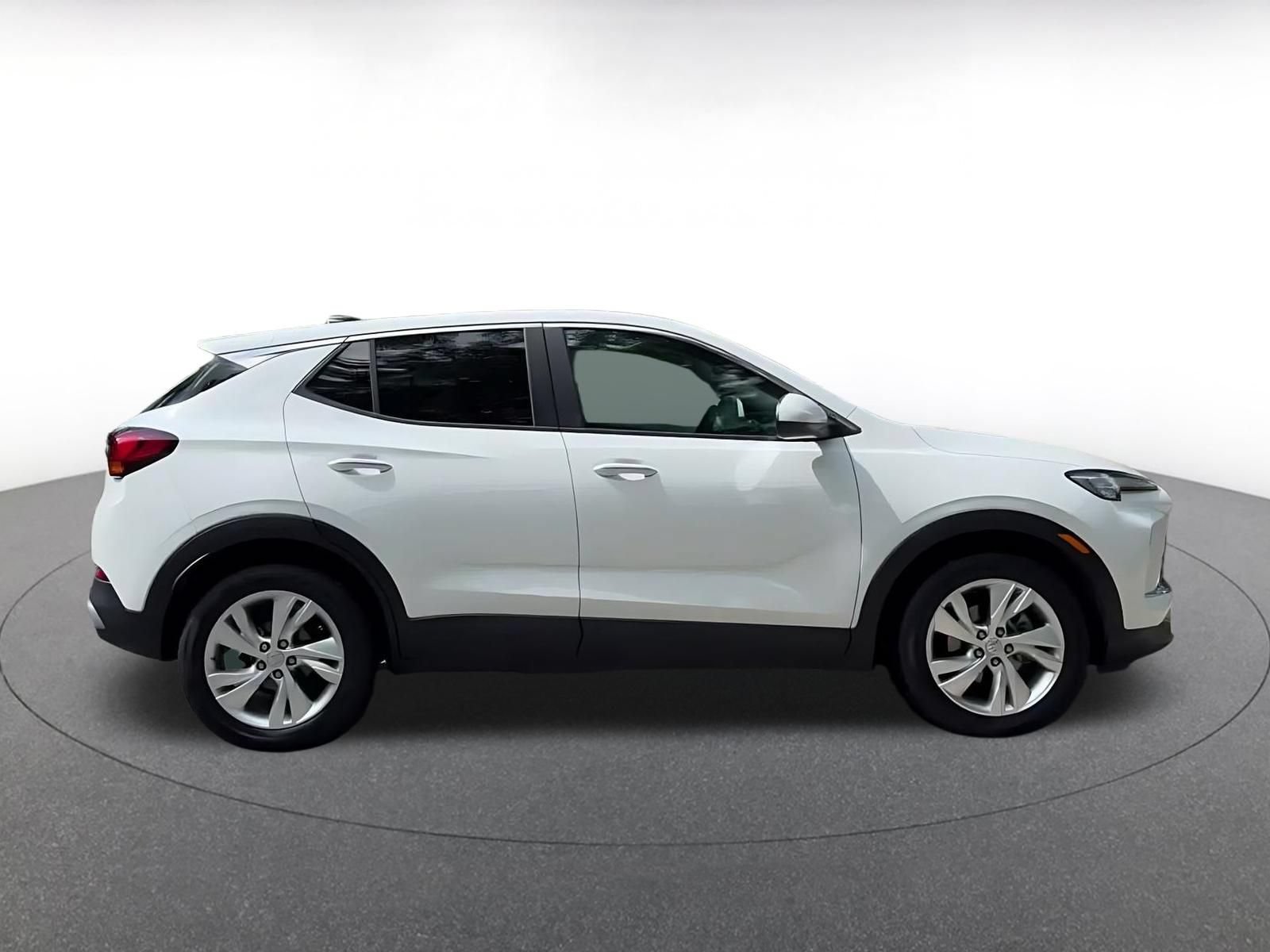 Used 2025 Buick Encore GX Preferred FWD image 16