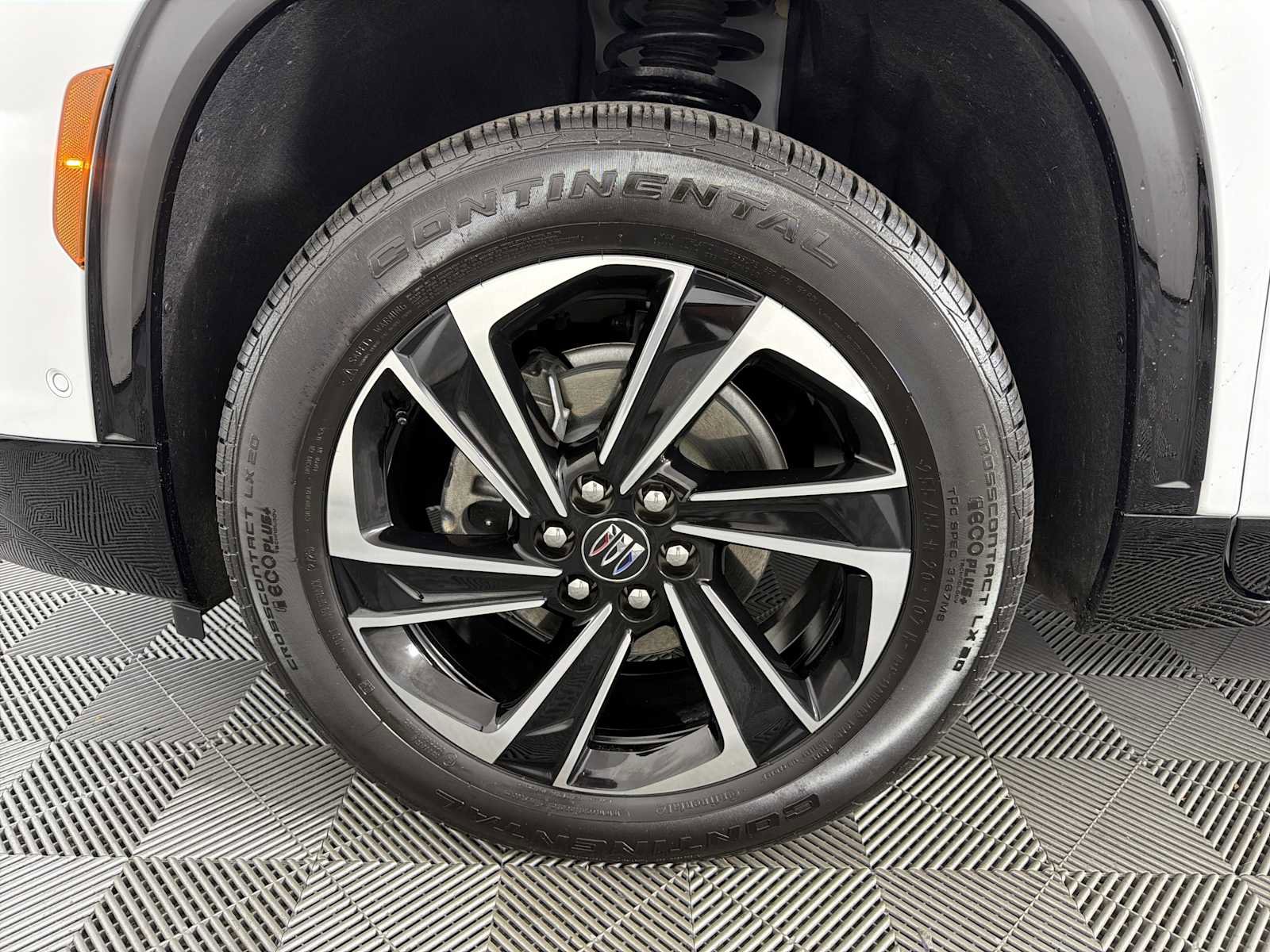 New 2026 Buick Enclave Sport Touring w/ Super Cruise Package image 18
