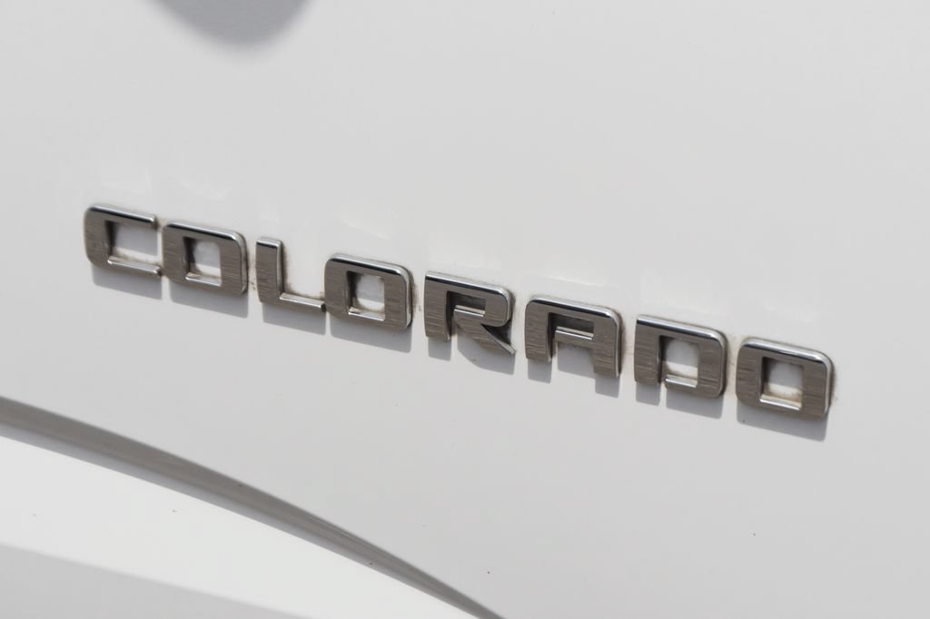Used 2015 Chevrolet Colorado LT w/ Luxury Package RWD image 50