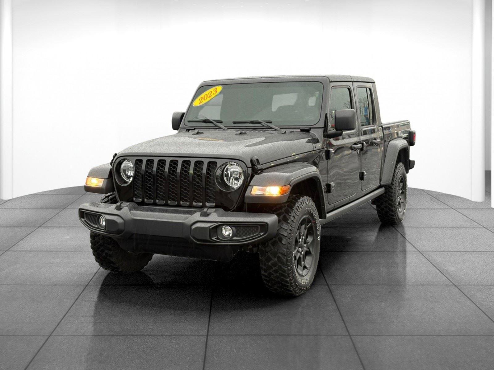 Used 2023 Jeep Gladiator Willys image 3