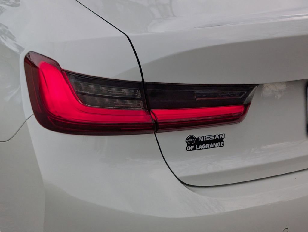 Used 2022 BMW 330i Sedan w/ Driving Assistance Package image 12