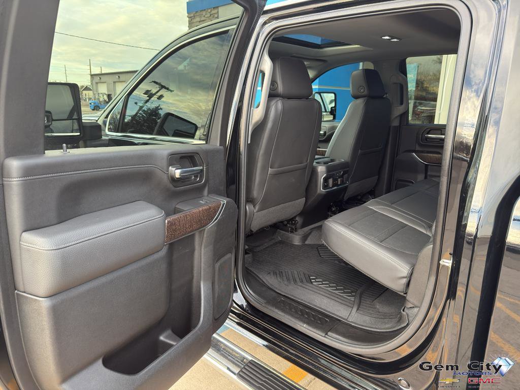 Used 2020 GMC Sierra 2500 Denali w/ Denali Ultimate Package image 10