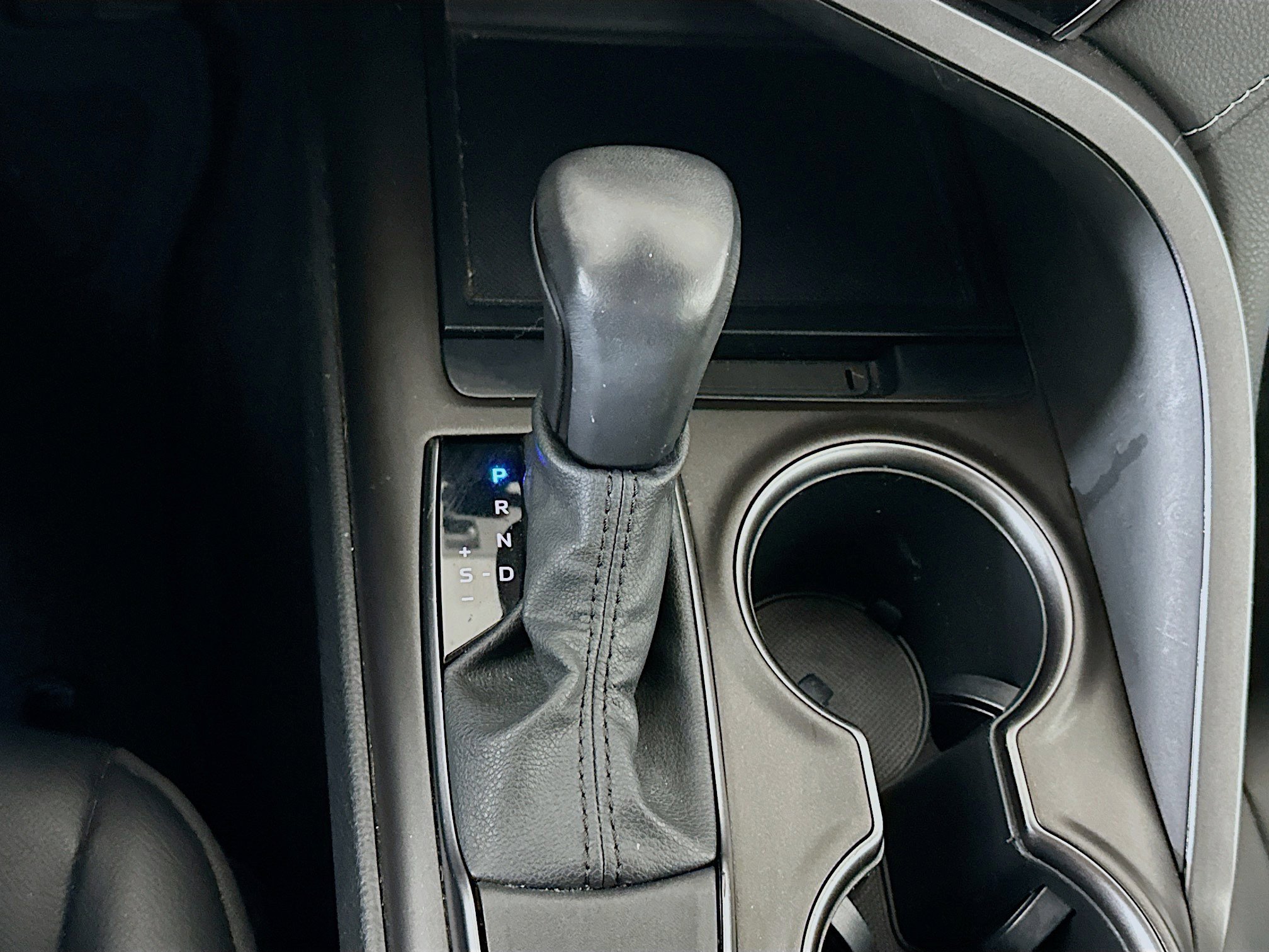 Used 2021 Toyota Camry SE w/ Carpet Mat Package (TMS) image 23