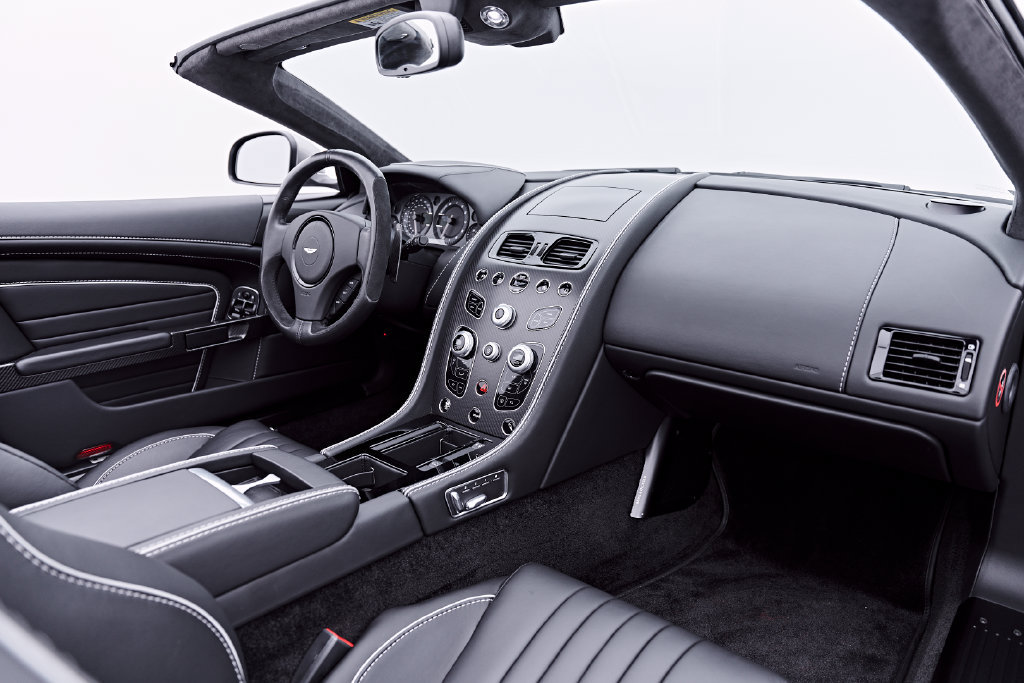 Used 2016 Aston Martin DB9 GT RWD image 55