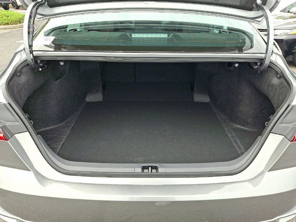 Used 2026 Toyota Camry XSE FWD image 30