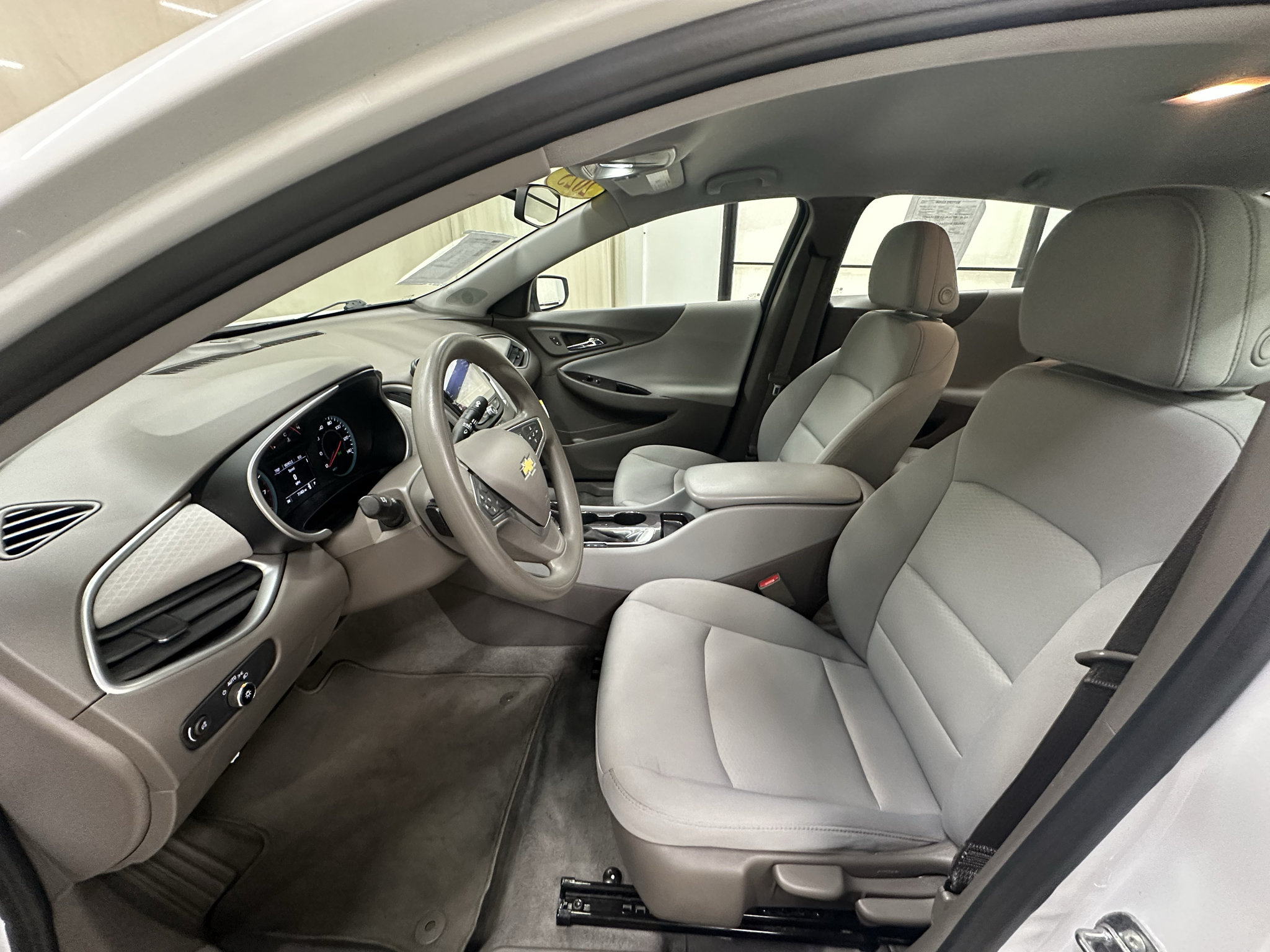 Used 2022 Chevrolet Malibu LS w/ LPO, Convenience Package 1 FWD image 22