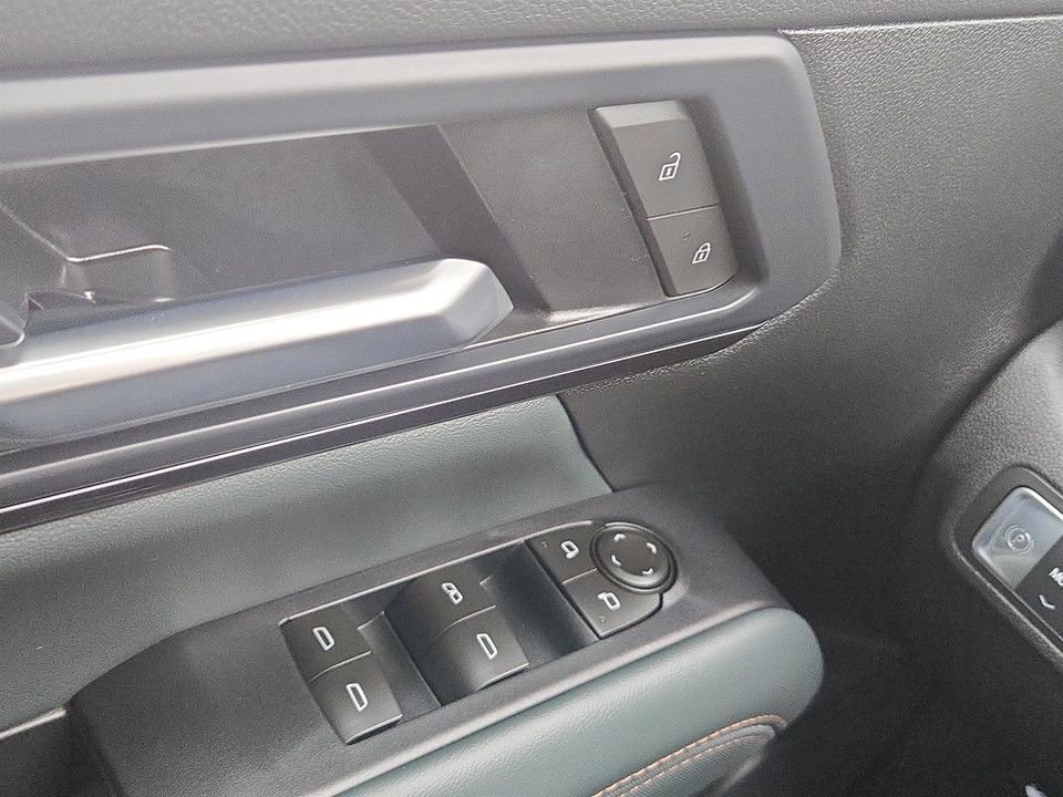 New 2026 GMC Terrain AT4 w/ Technology Package II AWD/4WD image 22