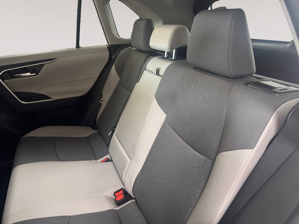 Used 2025 Toyota RAV4 XLE w/ Convenience Package image 13
