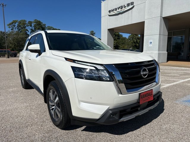 Used 2023 Nissan Pathfinder SL