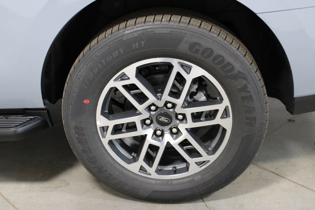 New 2026 Ford Expedition Active image 20