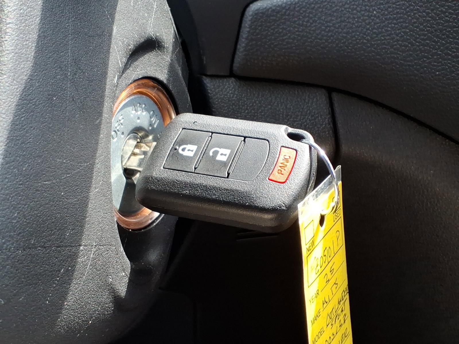 Used 2025 Mitsubishi Outlander Sport LE AWD/4WD image 17