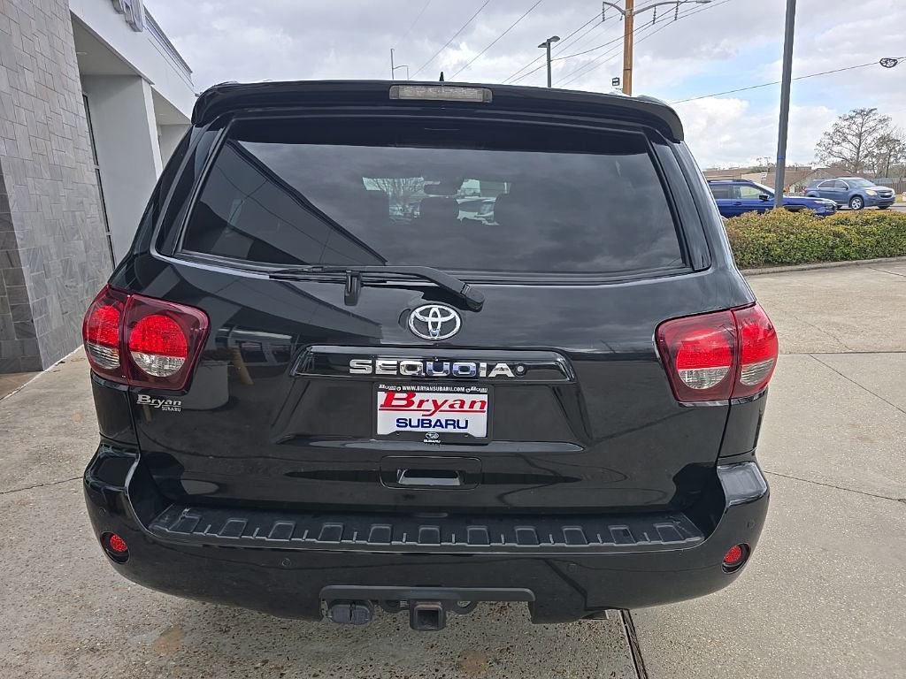 Used 2019 Toyota Sequoia SR5 w/ Premium Package image 23