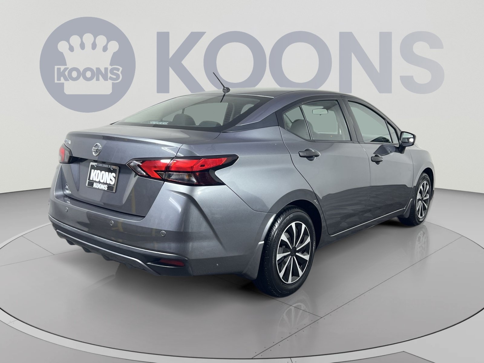 Used 2021 Nissan Versa S FWD image 7