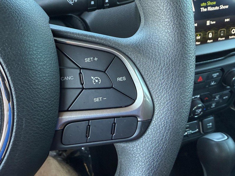 Used 2022 Jeep Renegade Sport image 19