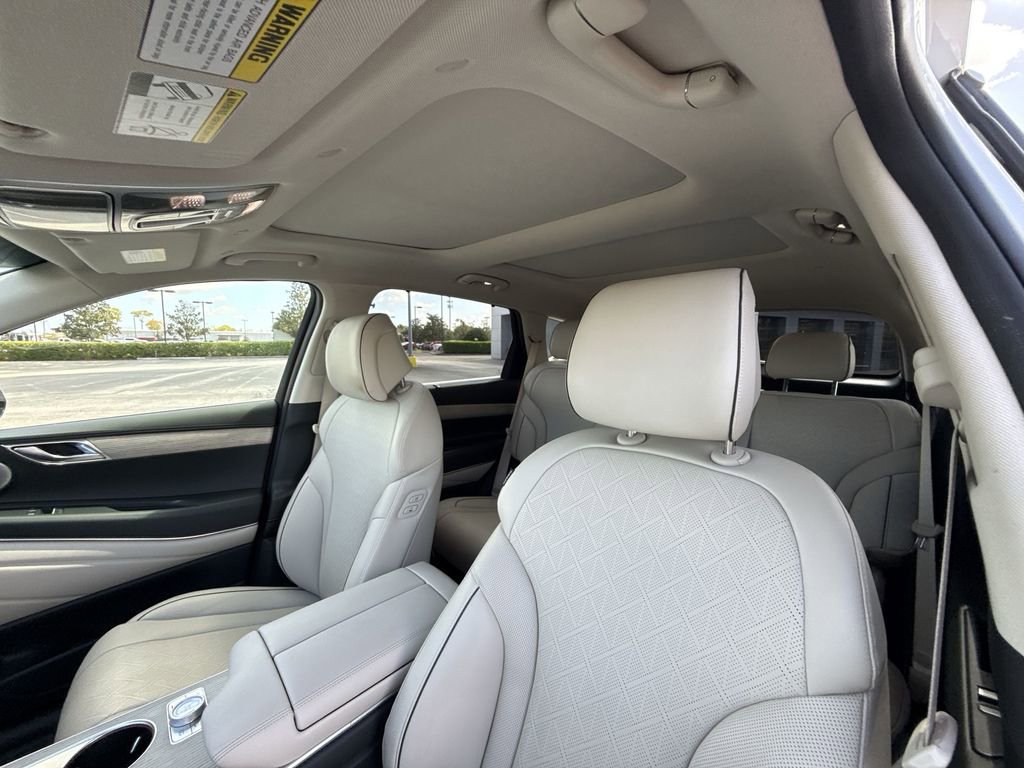 Used 2025 Genesis GV80 2.5T Prestige image 16