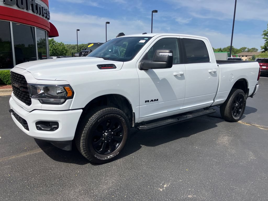 Used 2024 RAM 2500 Big Horn w/ Night Edition AWD/4WD image 4