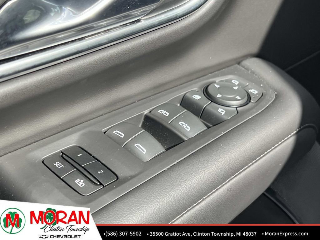 Used 2024 Chevrolet Tahoe Z71 w/ Off-Road Capability Package image 19