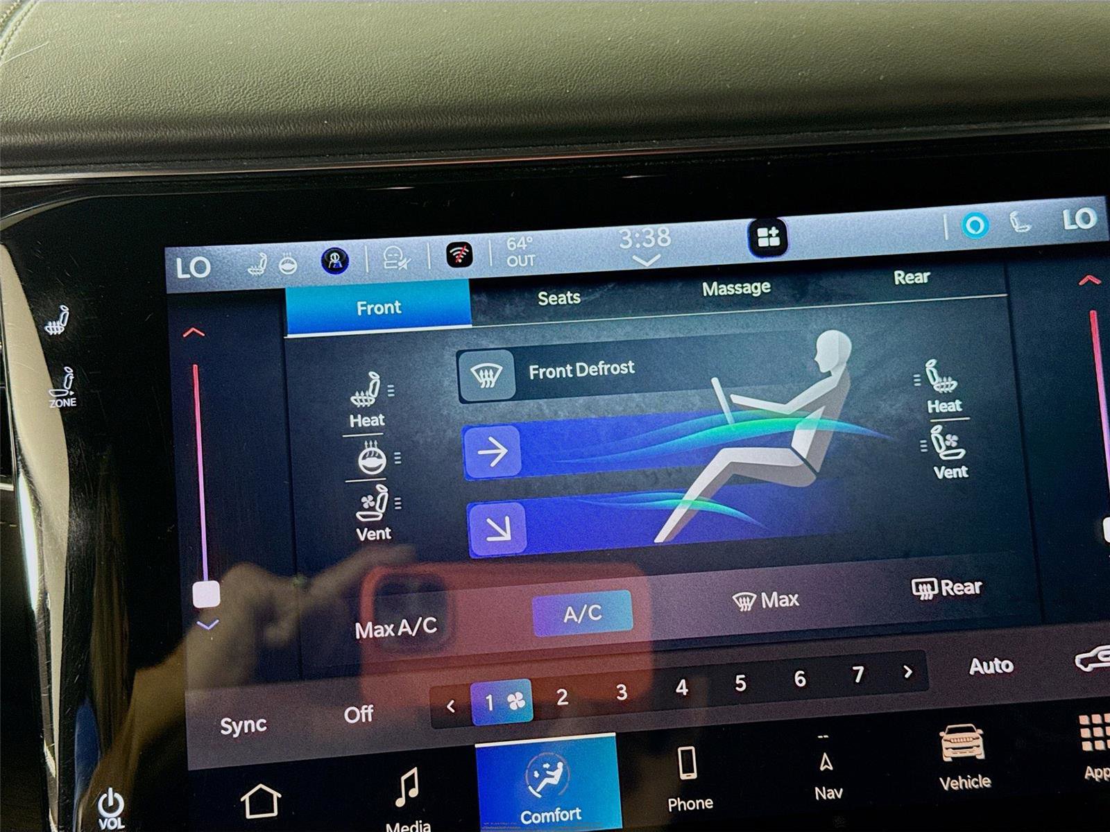 Used 2023 Jeep Grand Wagoneer L Series II w/ Rear Seat Video Group 1 image 10