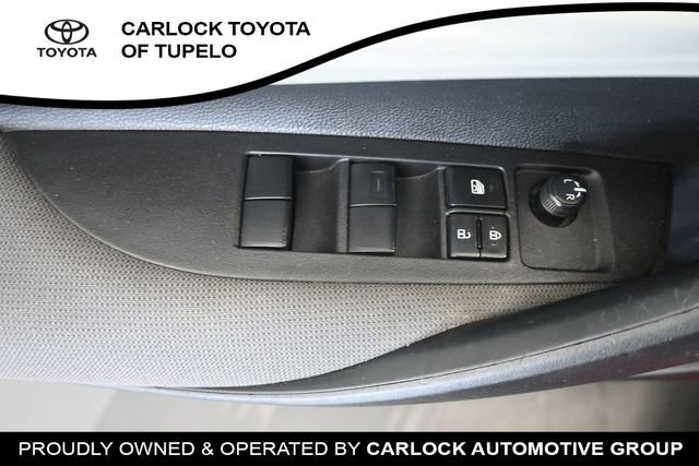 Used 2025 Toyota Corolla LE FWD image 25