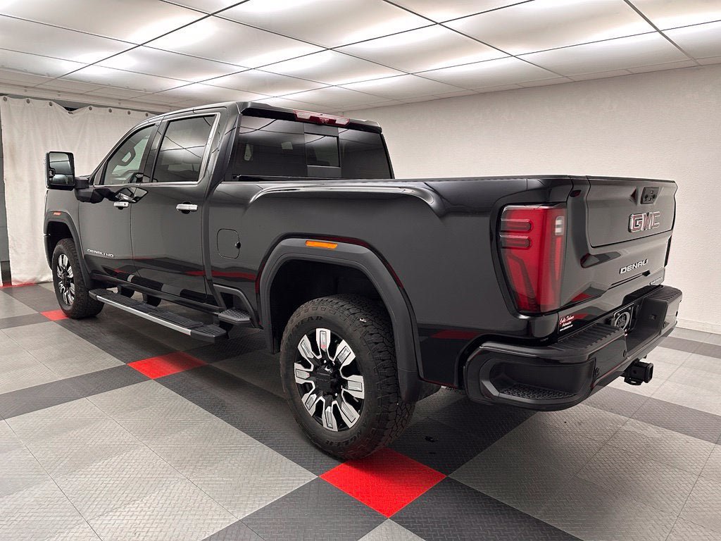Used 2026 GMC Sierra 2500 Denali AWD/4WD image 4