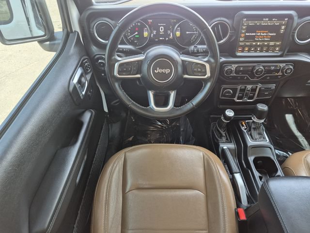 Used 2022 Jeep Wrangler Unlimited Sahara AWD/4WD image 21