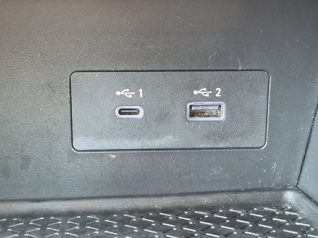 Used 2025 Nissan Pathfinder SV image 21