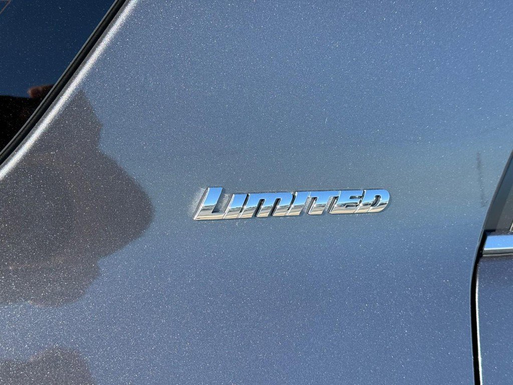 Certified 2019 Toyota 4Runner Limited AWD/4WD image 7
