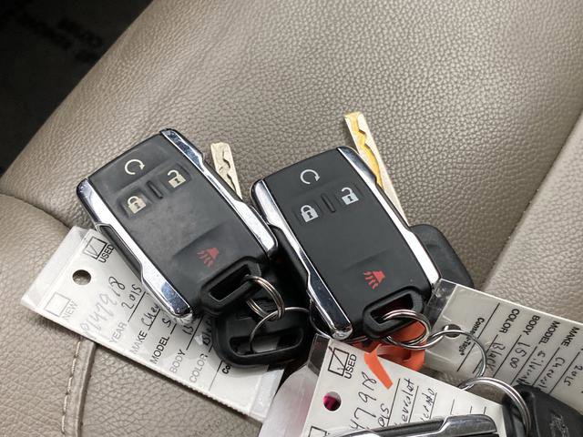 Used 2015 Chevrolet Silverado 1500 LTZ Z71 w/ LTZ Plus Package image 40