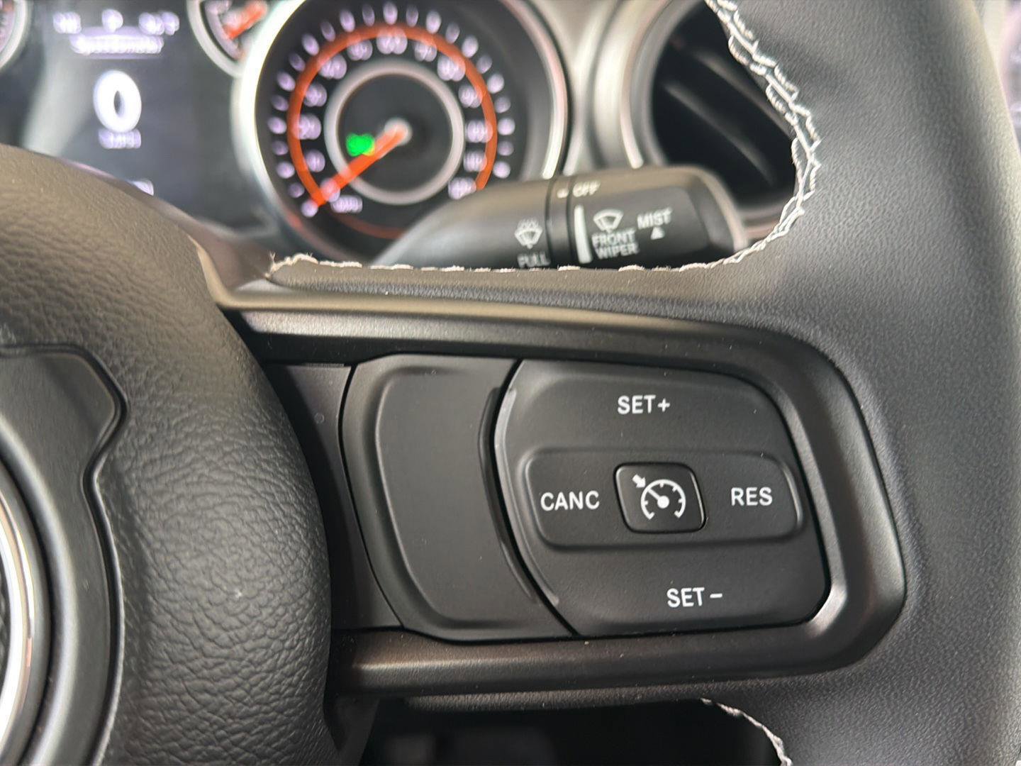 Used 2023 Jeep Gladiator Sport image 22