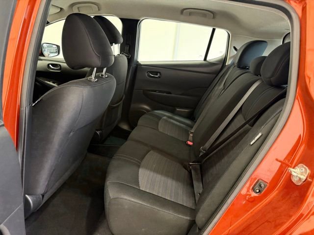Used 2022 Nissan Leaf SV image 16