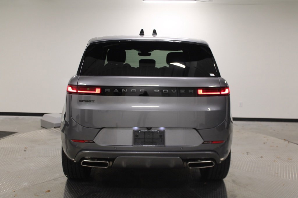 Used 2025 Land Rover Range Rover Sport Dynamic SE image 6