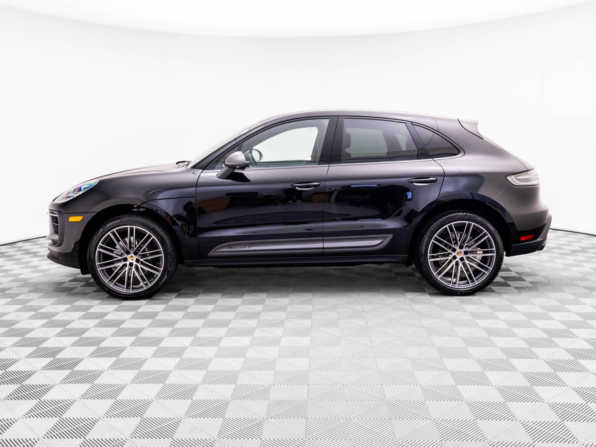 New 2026 Porsche Macan Turbo AWD/4WD video 2