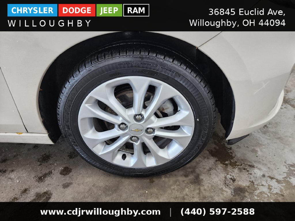 Used 2021 Chevrolet Spark LT FWD image 40