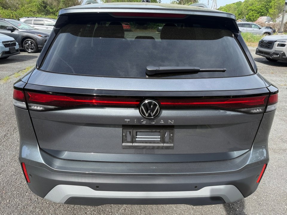 New 2026 Volkswagen Tiguan S FWD image 14