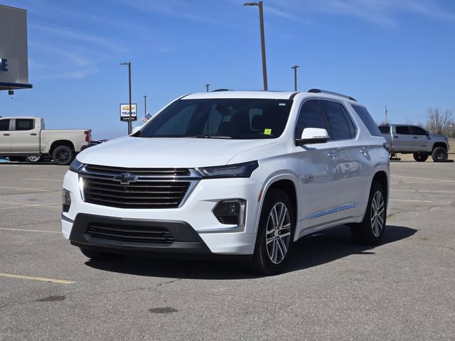 Used 2023 Chevrolet Traverse High Country image 3