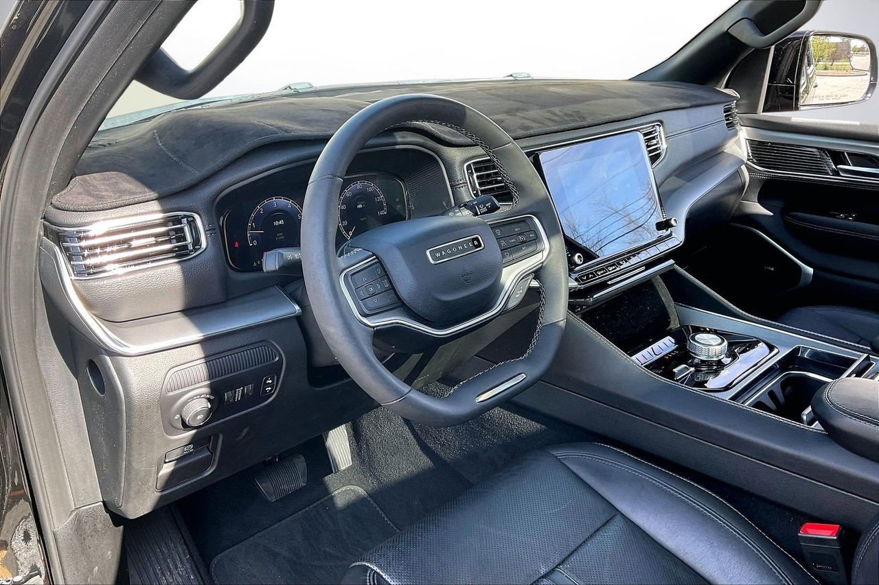 Used 2023 Jeep Wagoneer Series II image 21