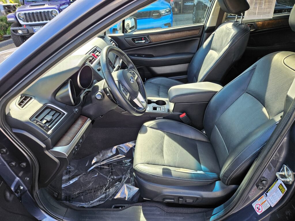 Used 2017 Subaru Outback 2.5i Limited w/ Popular Package #5 AWD/4WD image 16
