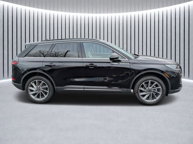 New 2026 Lincoln Corsair Premiere image 2