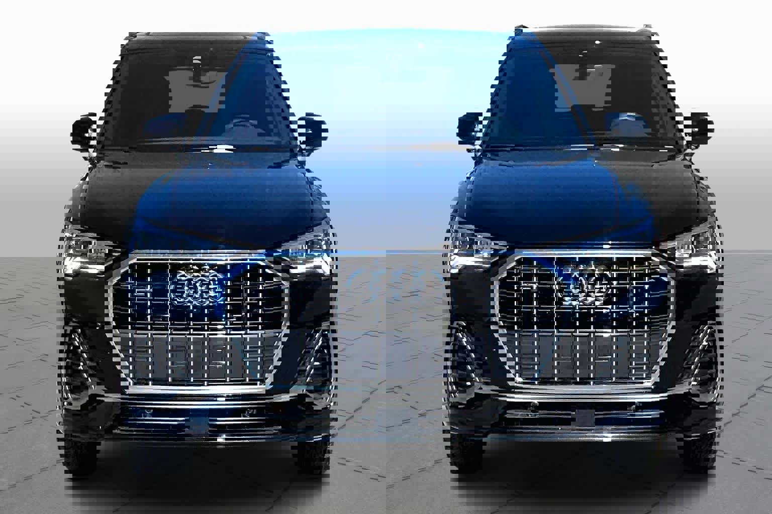 Used 2024 Audi Q3 2.0T Premium Plus image 4