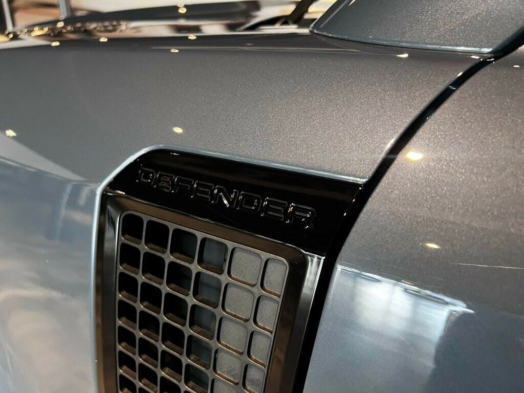 Used 2023 Land Rover Defender 90 SE AWD/4WD image 29
