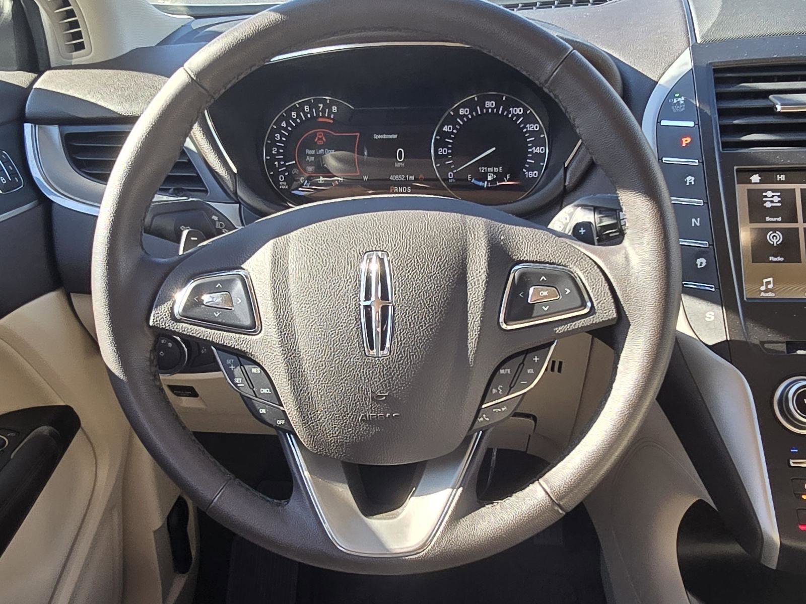 Used 2019 Lincoln MKC Premiere image 13